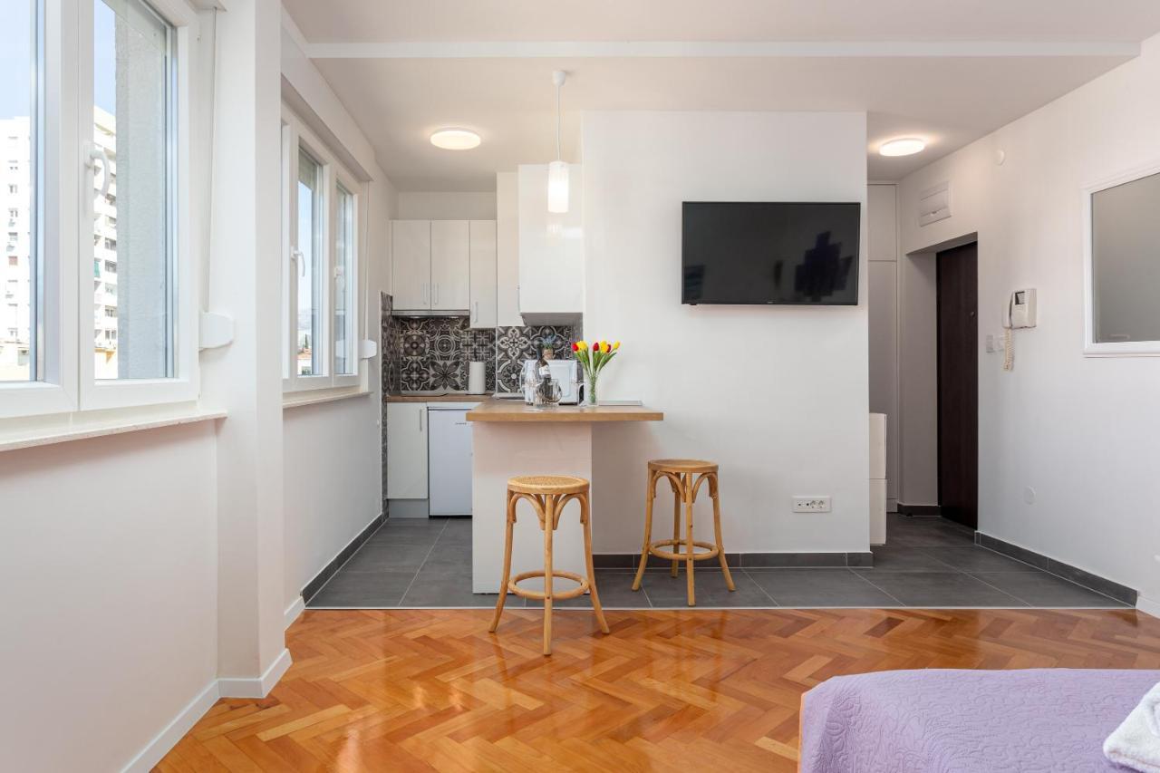 Botan Apartment Split Exterior photo